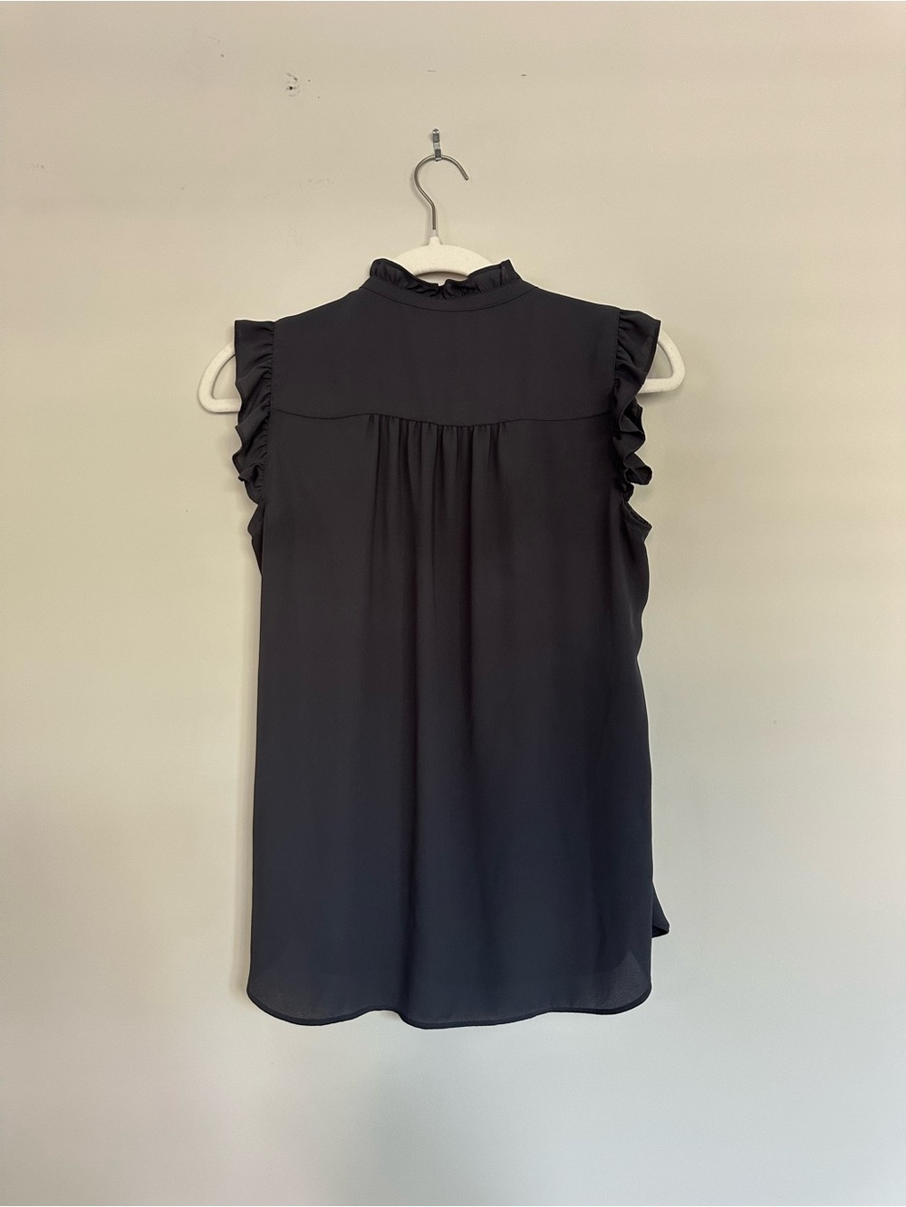 LOFT Charcoal Ruffle Sleeve Shell Top - Picture 2 of 3